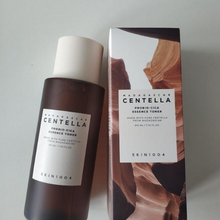 Skin 1004 - Madagascar Centella Probio-Cica Essence Toner210Ml